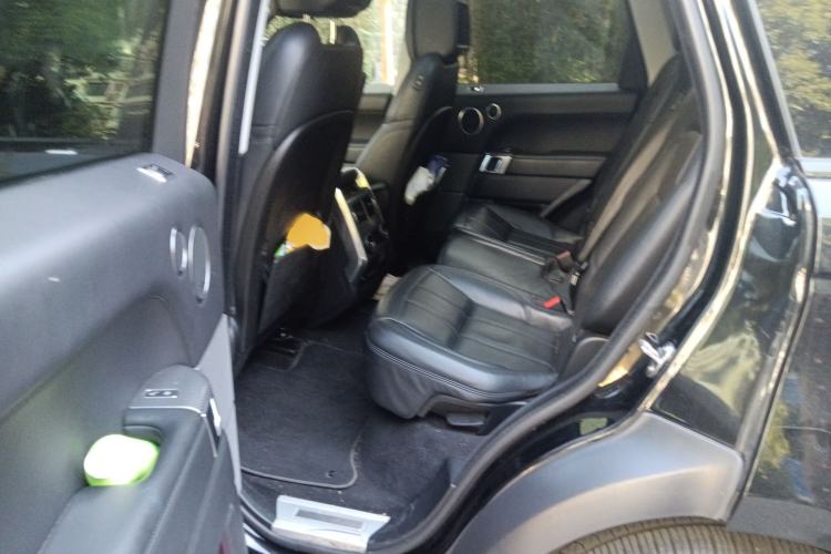 Used Land Rover Range Rover Sport 2019 3.0 L6 HSE DYNAMIC
