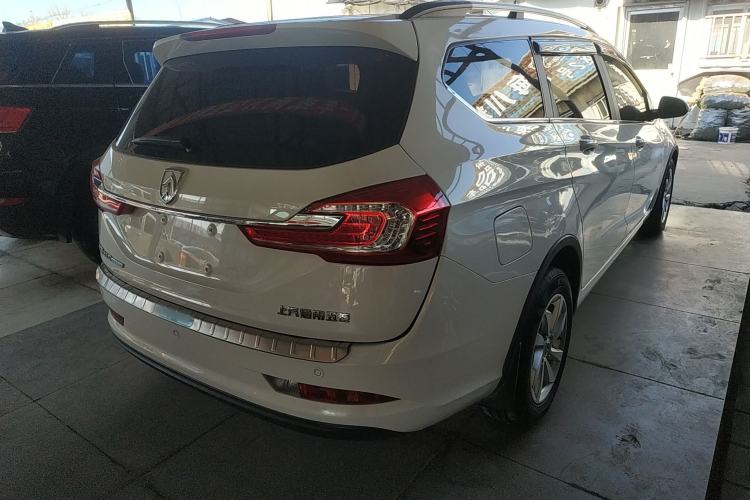 Used Baojun 310W 2017 1.5L Manual Fashion Model China V
