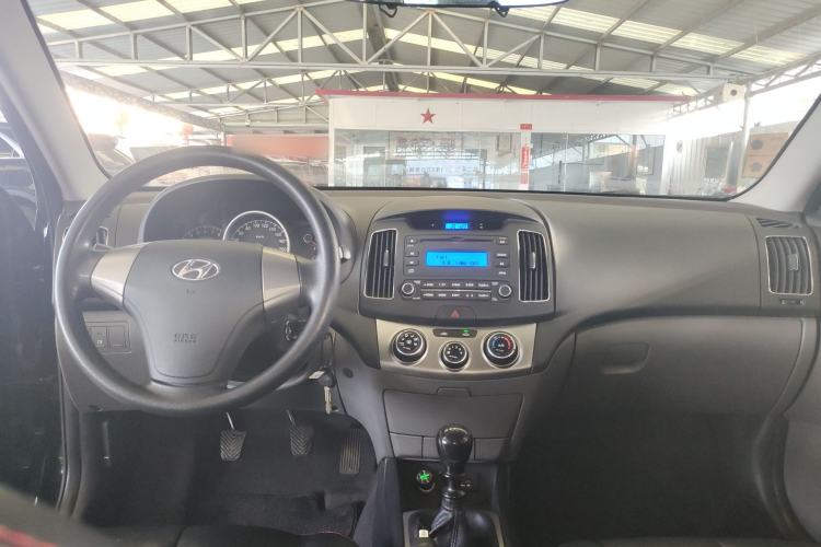 Used Hyundai Celesta 2015 1.6L Manual Comfort Model
