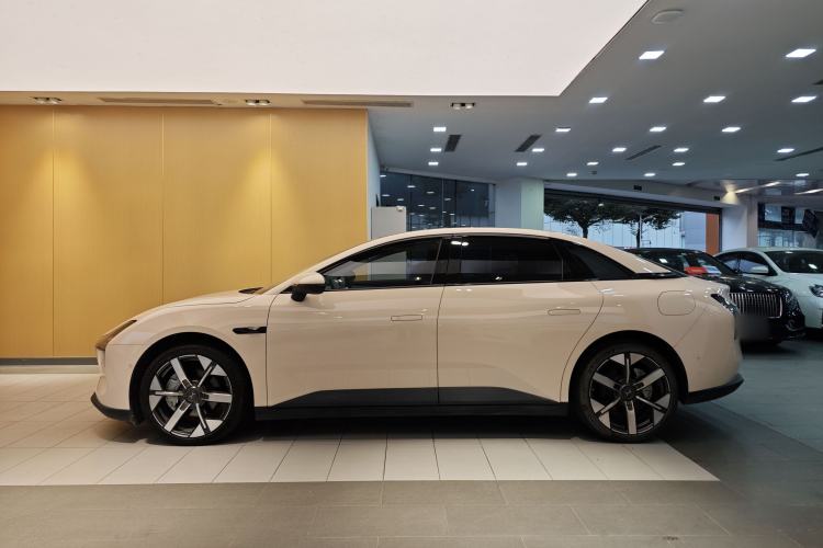 Used XPeng MONA M03 2024 620 with Ultra-Long Range
