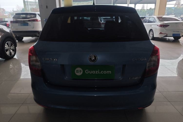 Used Skoda Fabia 2014 1.4L Automatic Crystal Edition