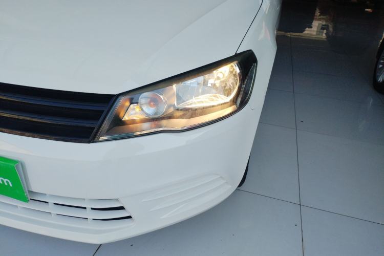 Used Volkswagen Jetta 2015 Value Edition 1.6L Automatic Fashion Version
