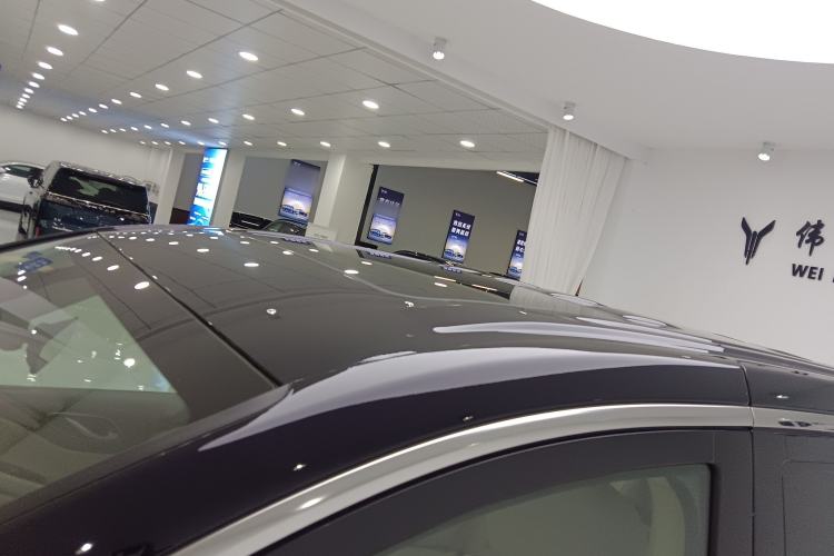 Used VOYAH Dream 2025 PHEV Four-Wheel-Drive Flagship Kunpeng Edition
