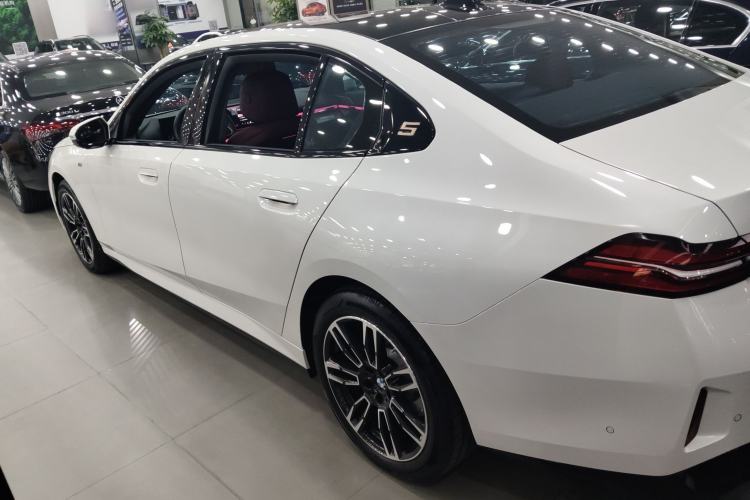 Used BMW 5 Series 2024 530Li Leading Model M Sport Package
