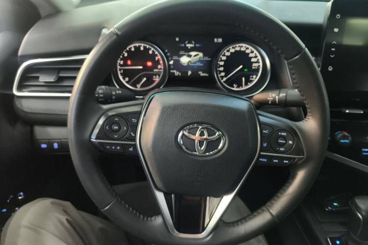 Used Toyota Camry 2021 2.0G Luxury Edition