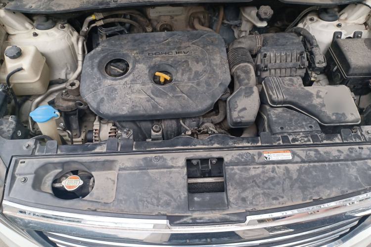 Used Kia Sportage R 2015 2.0L Automatic Two-Wheel Drive DLX Model
