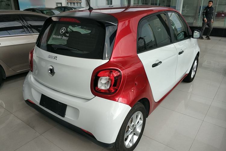 Used  forfour 2018 1.0L 52 kW Dynamic Edition
