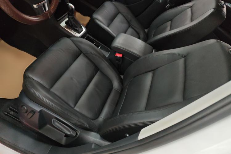 Used Volkswagen Sharan 2014 2.0 TSI Comfort Model
