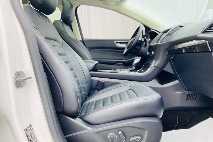 Used Ford Edge 2018 EcoBoost 245 Two-Wheel-Drive Titanium 7-Seater China V Standard
