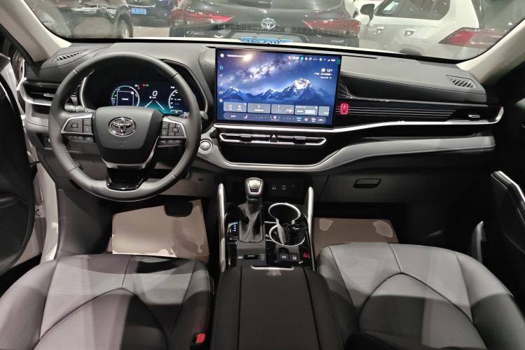 Used Toyota Highlander 
