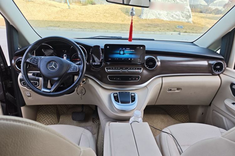 Used Mercedes-Benz V-Class 2020 V 260 Avantgarde Edition