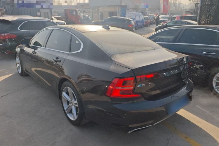 Used Volvo S90 2017 T4 Zhiyuan Edition
