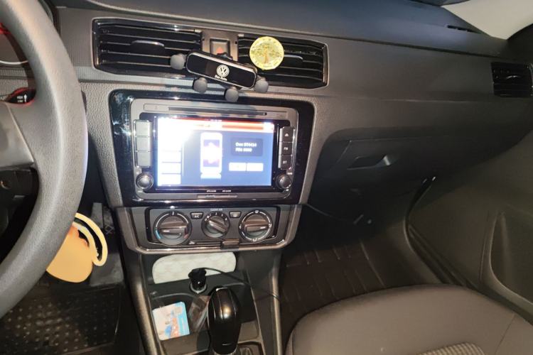 Used Volkswagen Santana 2016 1.6L Automatic Fashion Edition
