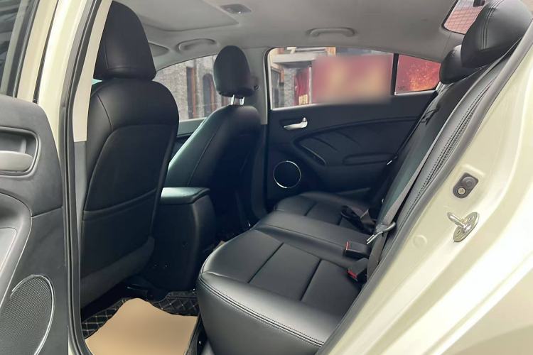 Used Kia K3 2015 1.6L Automatic GLS
