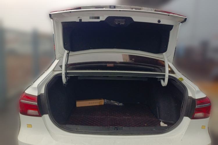 Used Roewe i6 2017 20T Automatic Internet Smart Edition