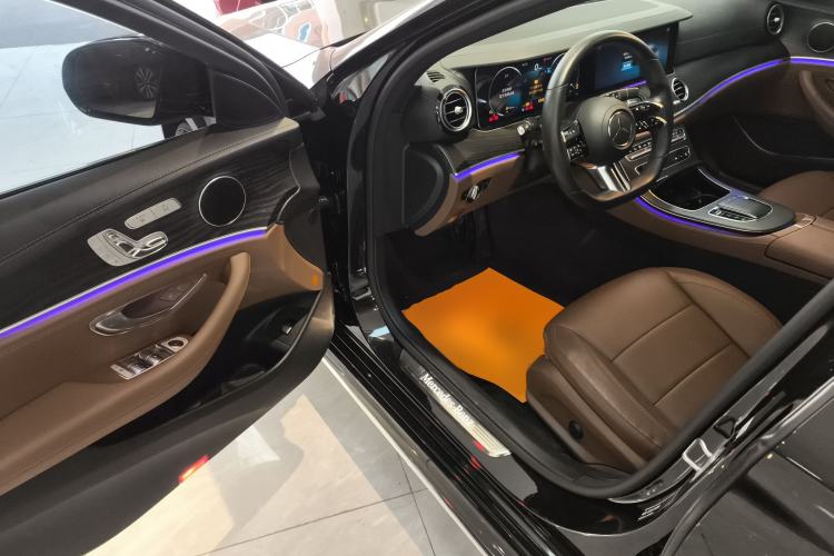 Used Mercedes-Benz E-Class 2021 Restyled E 300 L Sporty and Stylish Edition
