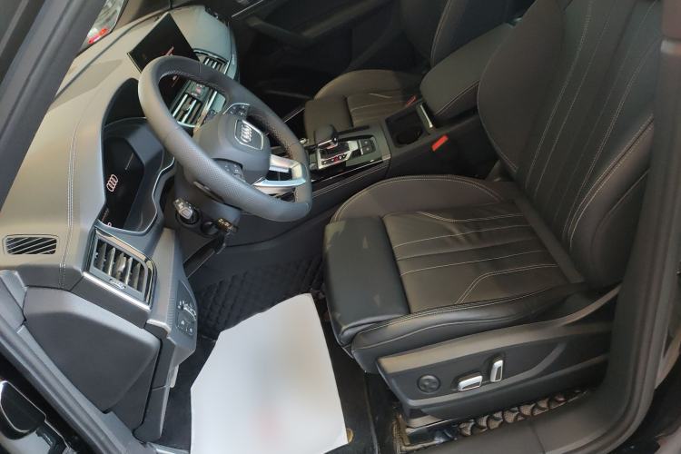 Used Audi Q5L 2024 45 TFSI Luxury Dynamic Model
