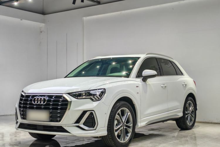 Used Audi Q3 2022 40 TFSI Fashion Dynamic Model