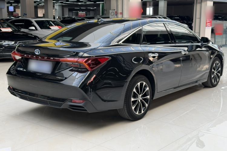 Used Toyota Avalon 2022 Dual-Engine 2.5L Luxury Edition
