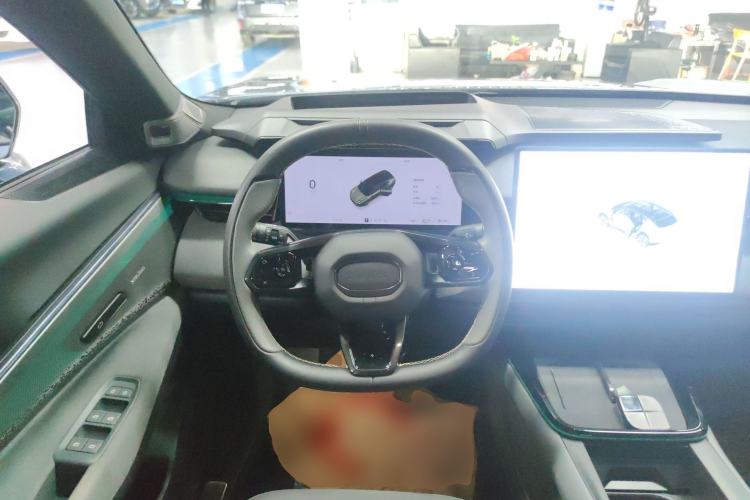 Used Lynk & Co 08 EM-P 2025 245km Ultra-Long Range Halo
