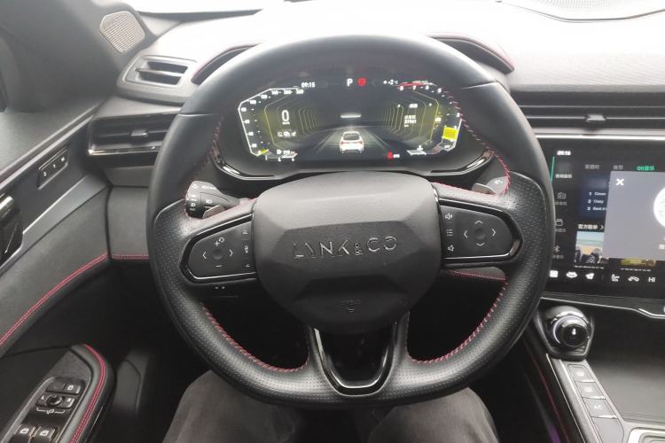 Used Lynk & Co 05 2020 2.0TD Four-Wheel Drive HypeHalo
