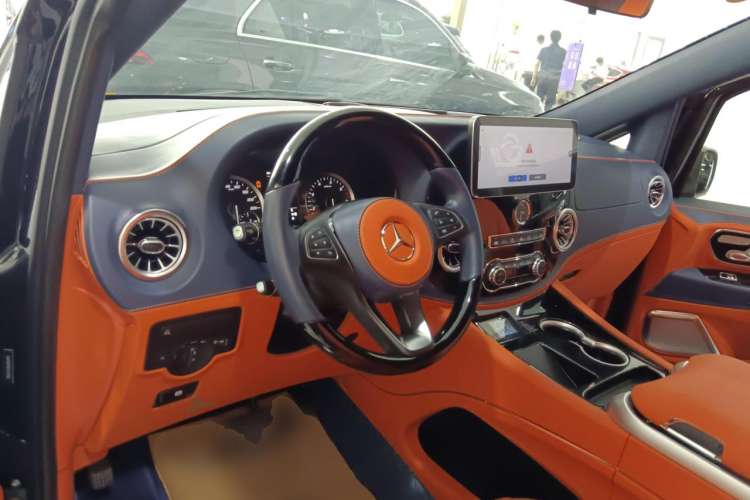 Used Mercedes-Benz Vito 2023 2.0T Business Version 7 Seats
