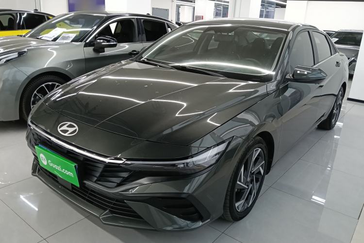 Used Hyundai Elantra 2023 1.5L CVT LUX Prestige Edition