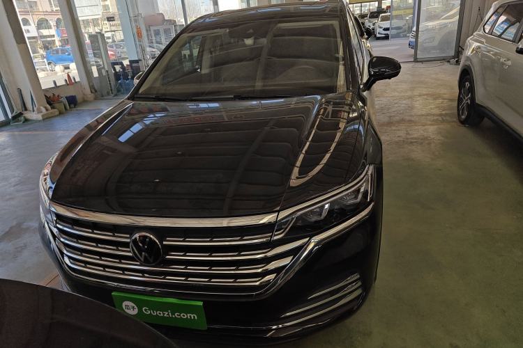 Used Volkswagen Viloran 2020 380TSI Prestige Edition
