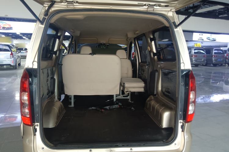 Used Wuling Hongguang V 2019 1.5L Jingqu Version China VI LAR
