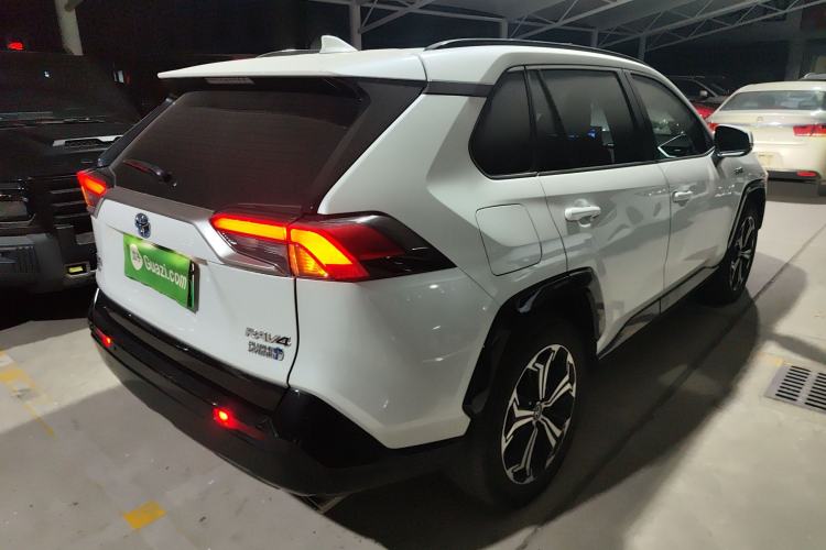 Used Toyota RAV4 Rongfang Plug-in Hybrid 2021 2.5L 4x4 Flagship Pro
