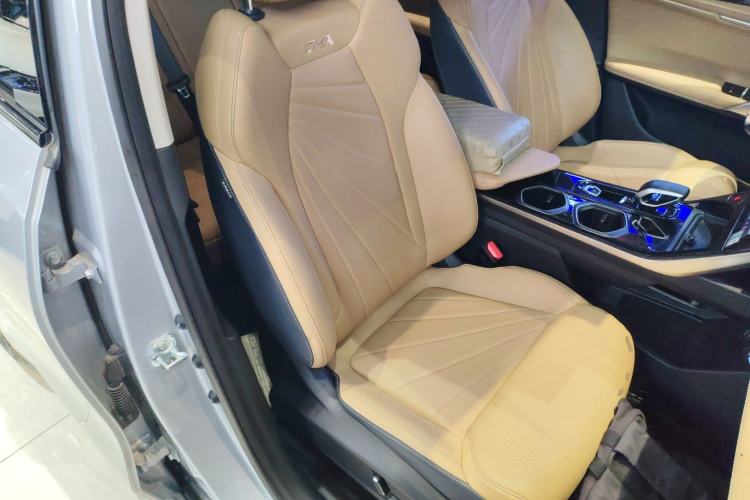 Used Geely Auto FX11 2023 1.5TD DCT Prestige Edition
