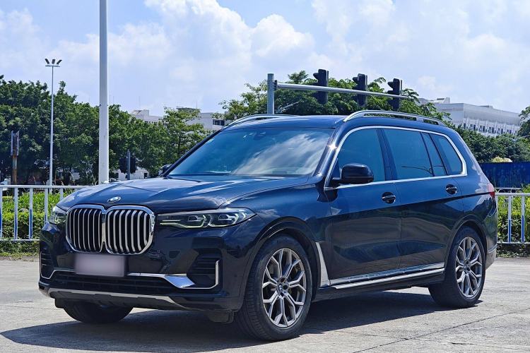Used BMW X7 2019 xDrive40i Luxury Package with Leading Features
