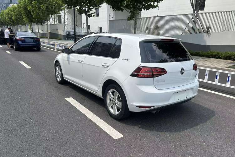 Used Volkswagen Golf 2017 230TSI Automatic Comfort Edition – Celebrating Milestone of One Million Units
