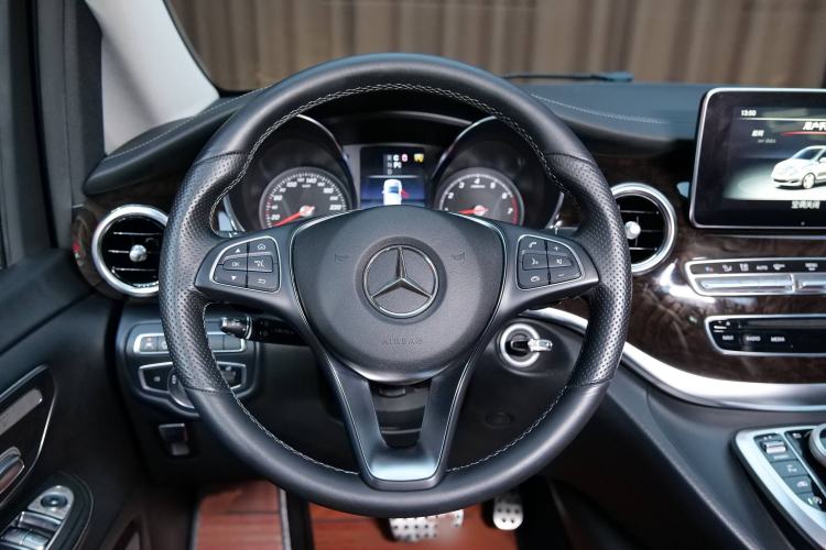 Used Mercedes-Benz V-Class 2018 V 260 L Prestige Extended Version China VI
