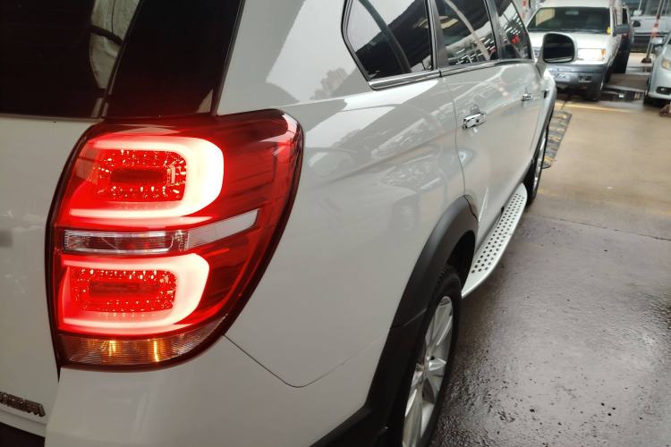 Used Chevrolet Captiva 2017 2.4L 4x4 Flagship Edition 7-Seater