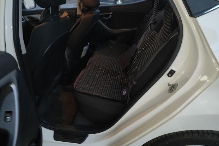 Used Hyundai Elantra 2015 1.6L Automatic Leading Model
