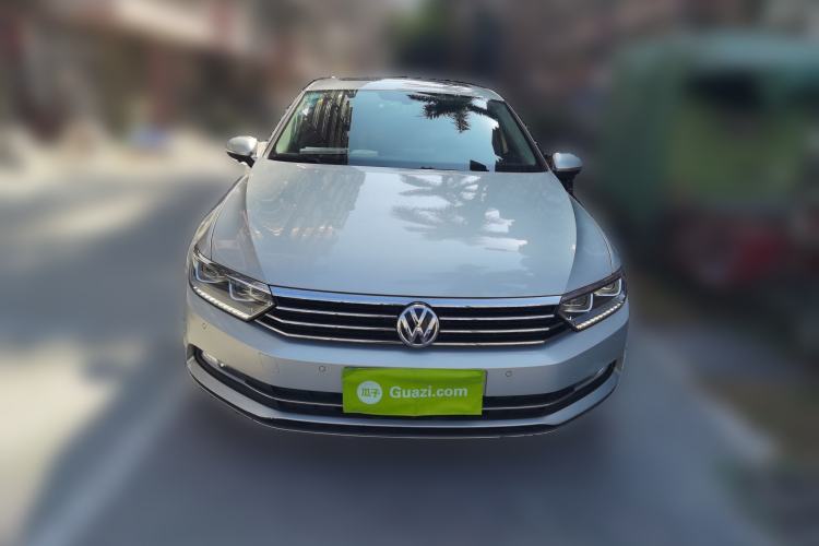 Used Volkswagen Magotan 2018 Facelift 330TSI DSG Luxury Model
