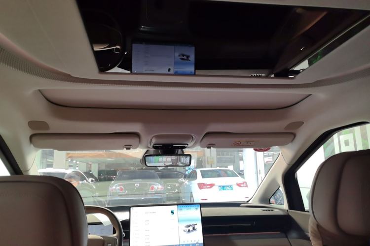 Used XPeng X9 2025 740 Ultra-Long Range Max
