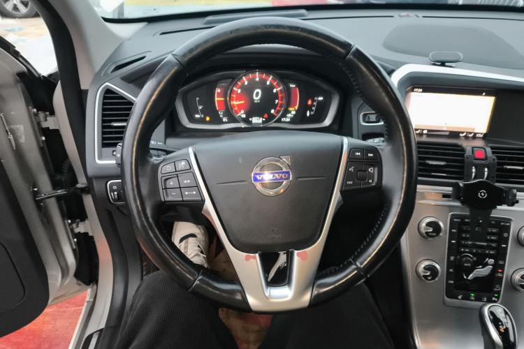 Used Volvo XC60 2017 T5 AWD Smart Upgrade Edition