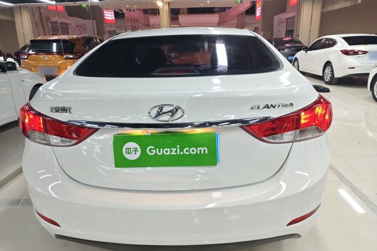 Used Hyundai Elantra 2015 1.6L Automatic Fashion Model