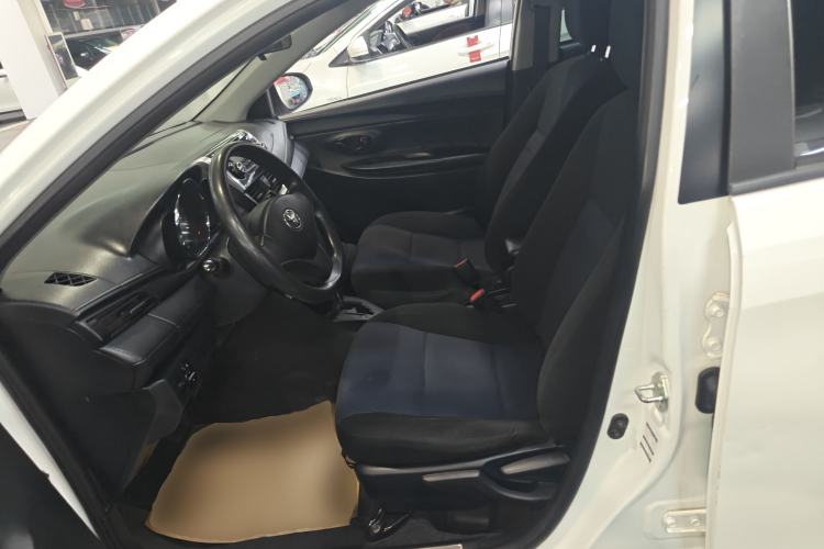 Used Toyota YARiS L 2016 Revised 1.5E CVT Charming Edition
