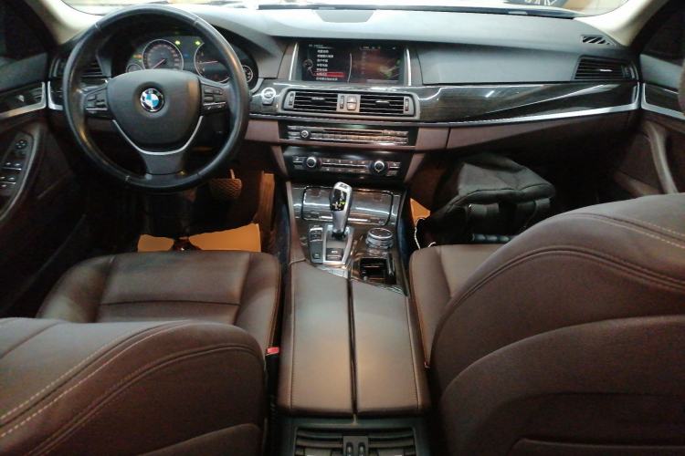 Used BMW 5 Series 2014 525Li Luxury Design Package
