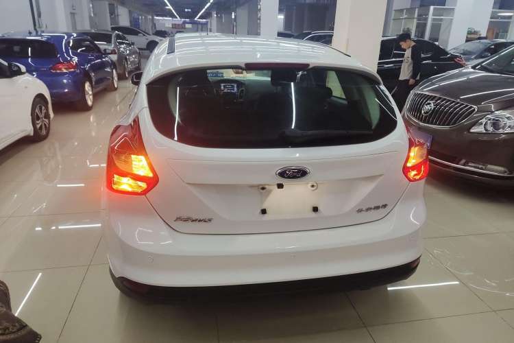 Used Ford Focus 2012 Hatchback 1.6L Automatic Comfort Model
