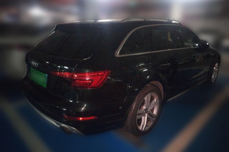 Used Audi A4 (Import) 2017 45 TFSI allroad quattro Fashion Edition
