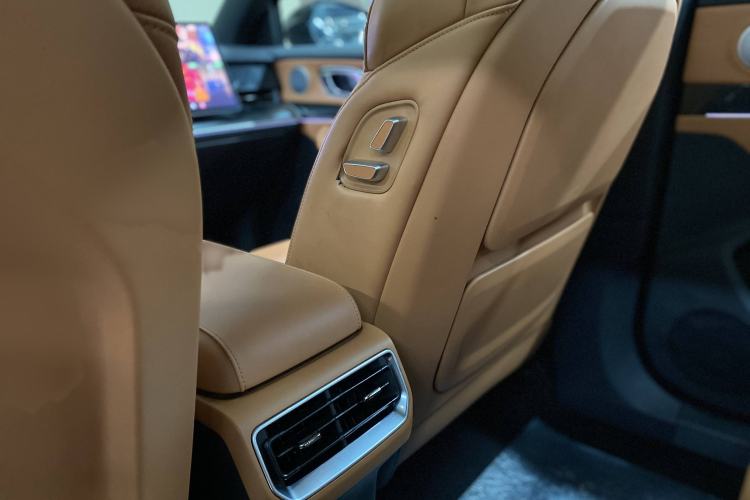 TDK.VehicleDetails.img