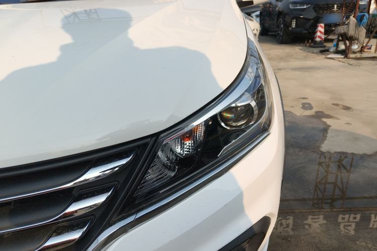 Used Baojun 310W 2017 1.5L Manual Fashion Edition China VI
