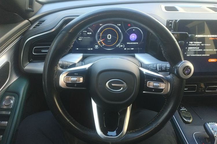 Used GAC Trumpchi GS8 2022 Linghang Series 2.0 TGDI Two-Wheel-Drive Luxury Smart Connectivity Version (7 Seats)