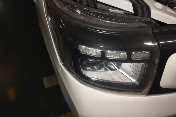 Used Chana Ruixing EM80 2025 Cargo Version Standard 2-Seater 300 km Side-Hinged Doors
