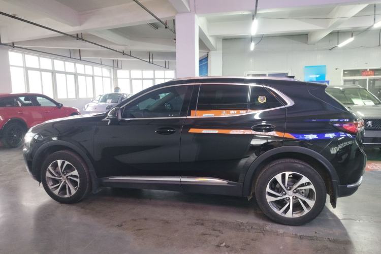 Used Buick Envision 2022 Encore S 552T Two-Wheel-Drive Luxury Model
