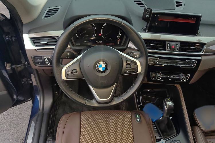 Used BMW X1 2019 xDrive20Li Luxury Model
